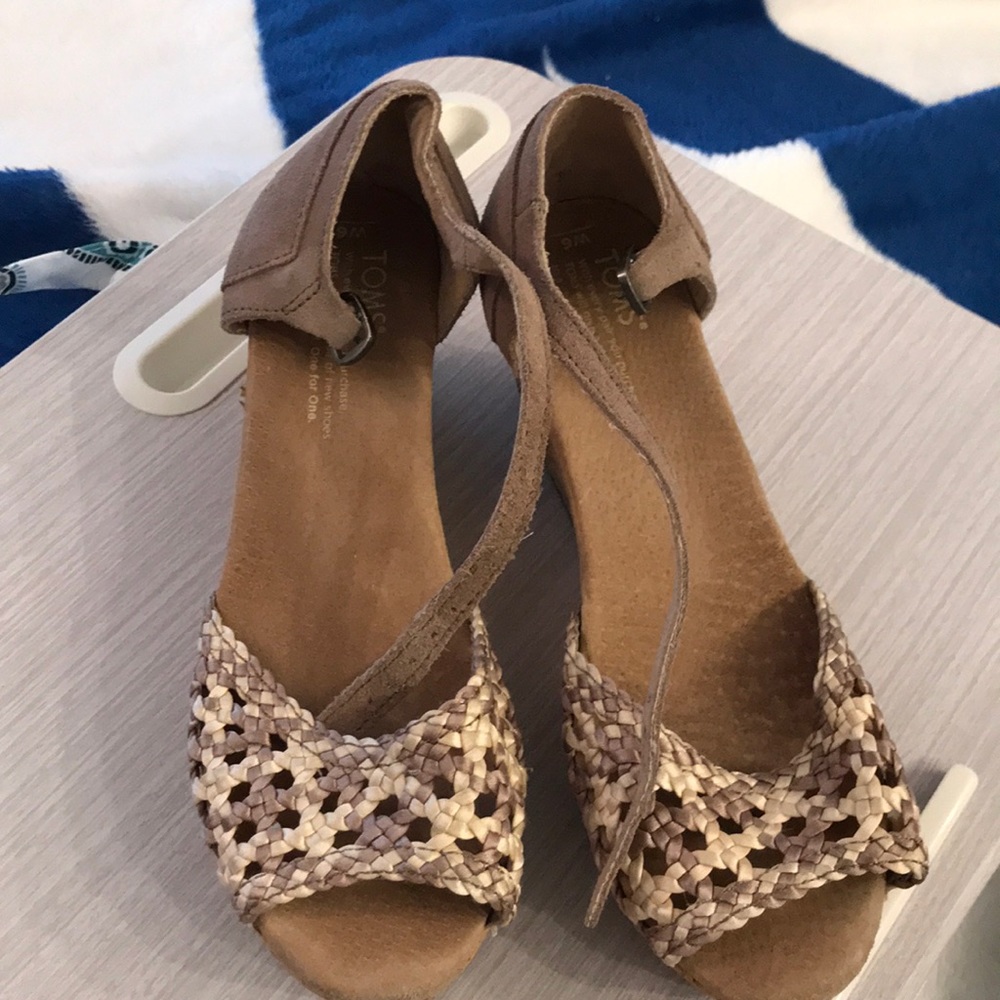 Tan Tom’s Sandals